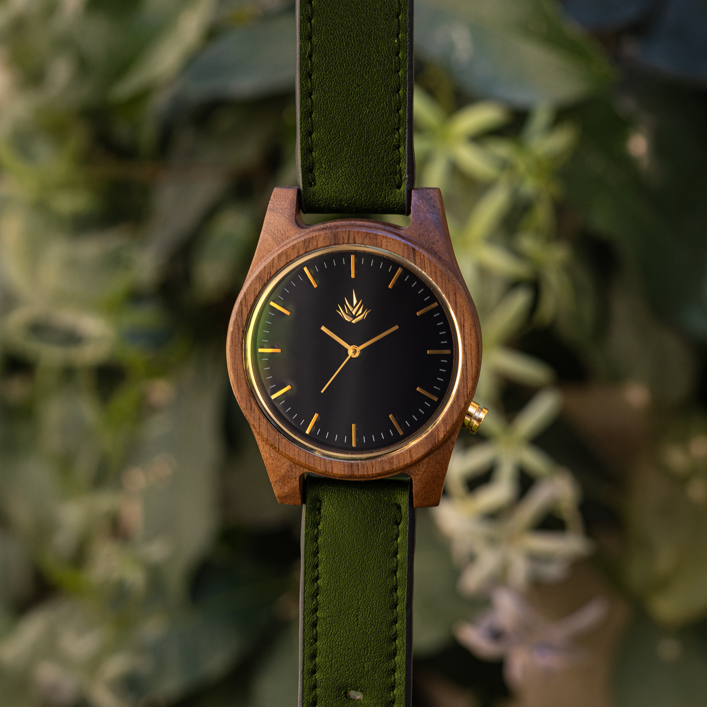 Línea Agavia | 44mm | Nogal | Carátula Negra