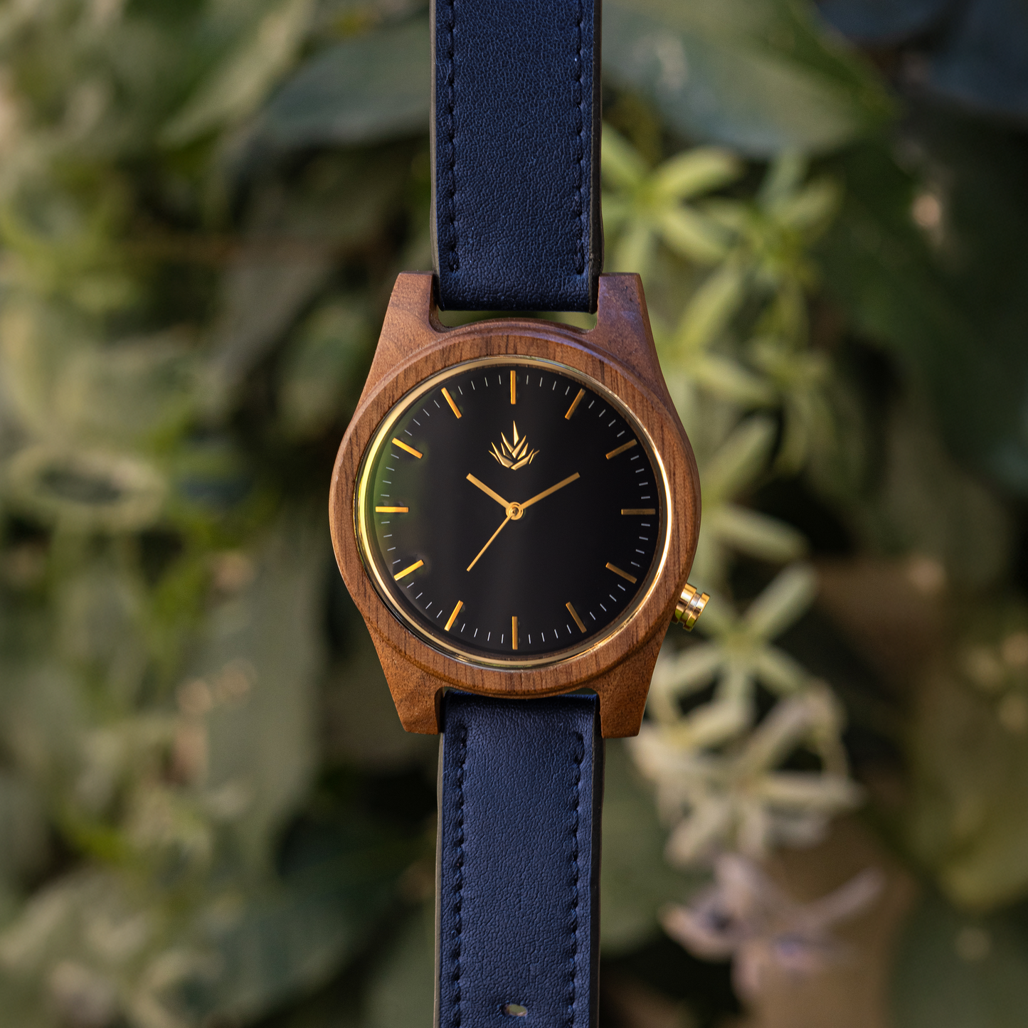 Línea Agavia | 44mm | Nogal | Carátula Negra