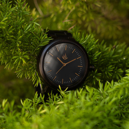 Línea Edición Especial | 44mm | Ébano | Bronce