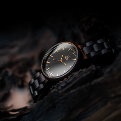 Línea Edición Especial | 44mm | Ébano | Bronce