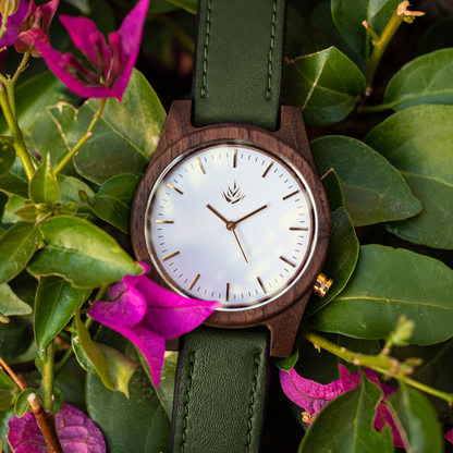 Línea Agavia | 44mm | Nogal | Carátula Blanca