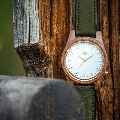 Línea Agavia | 44mm | Nogal | Carátula Blanca